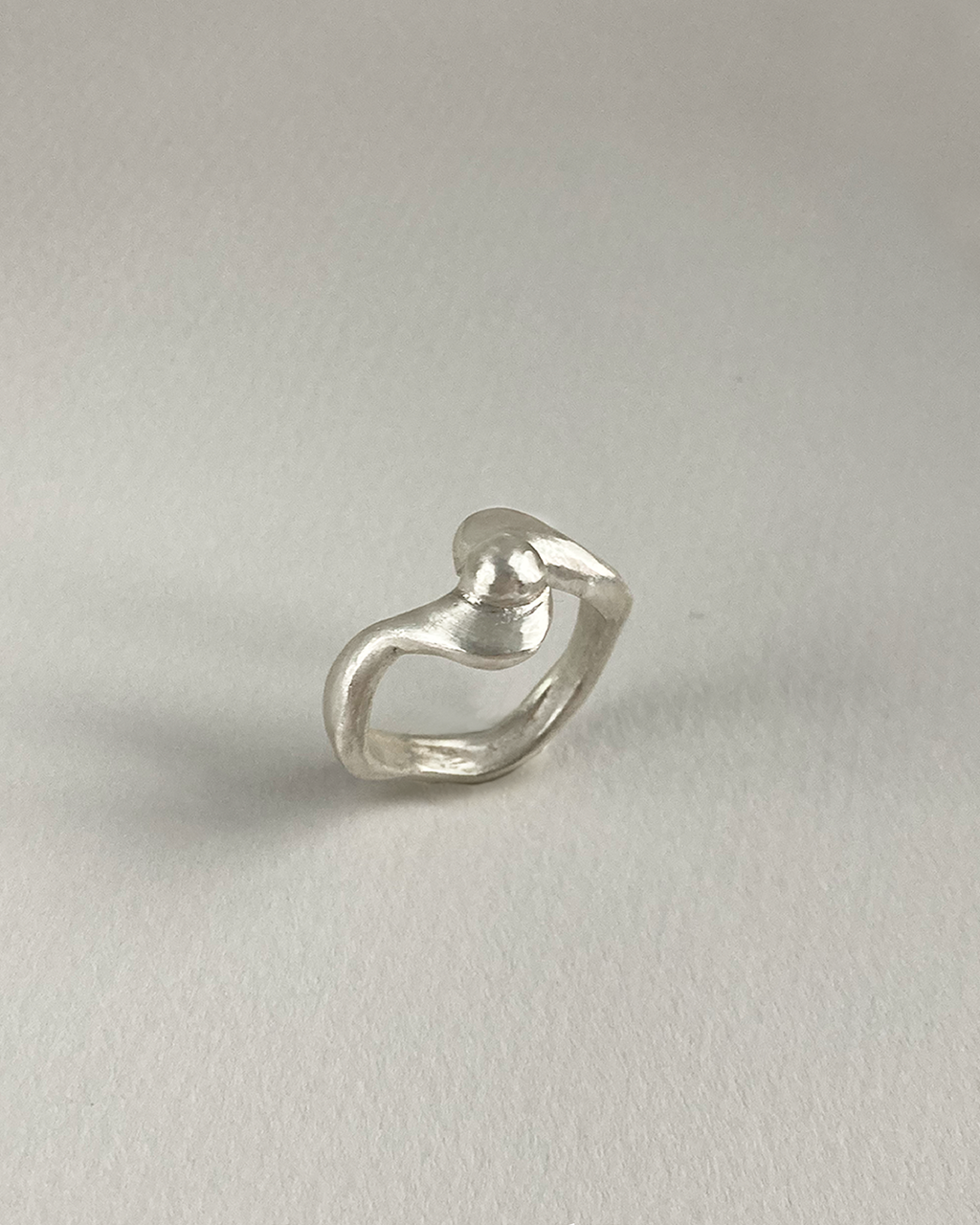 Intertwined Ring